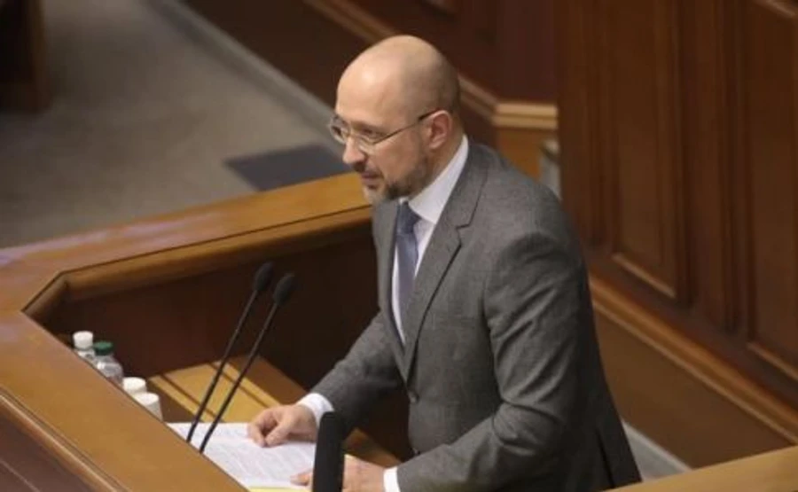 15 прізвищ: нардепам роздали списки нових міністрів 