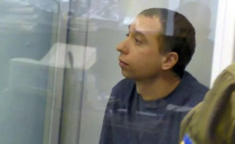 Підозрюваного в убивстві майданівця снайпера випустили під нічний домашній арешт