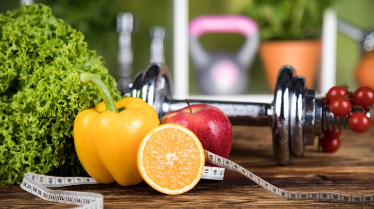 Їсти, чи не їсти: як харчуватися до та після занять спортом