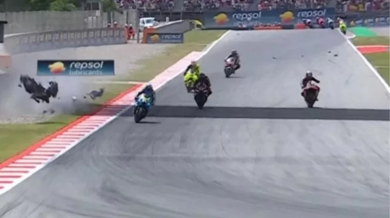 Жахлива аварія Маркеса зупинила гонку MotoGP в Барселоні