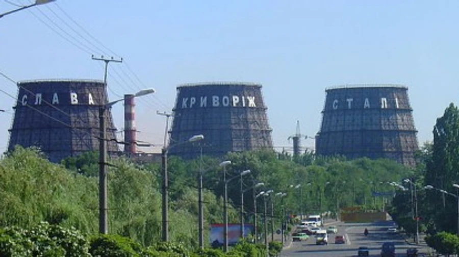 Russians launch missile attack on ArcelorMittal Kryvyi Rih plant, killing two