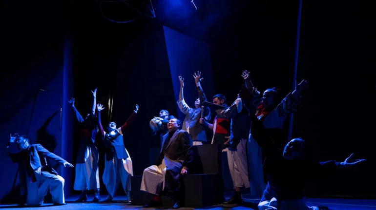 Город-фронтир, колониальность и тетя Мотя из Курска: как сегодня звучит Мина Мазайло в Харькове