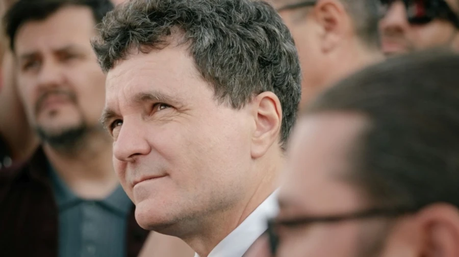 Екзит-поли в Румунії прогнозують перемогу проєвропейського кандидата, все вирішать голоси діаспори