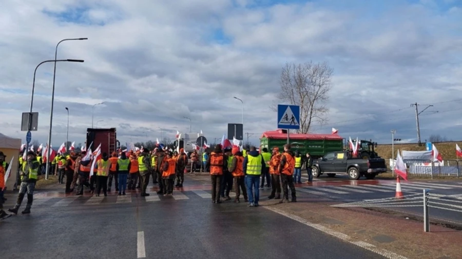 Жорстка блокада: у ДПСУ розповіли про ситуацію на кордоні з Польщею