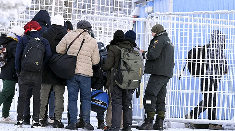 Finland closes all Russian border checkpoints except least accessible one