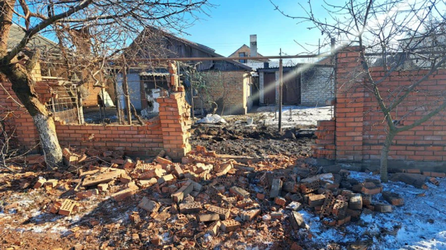 Russians deploy heavy artillery to attack Marhanets, injuring 2 women and 12-year-old girl