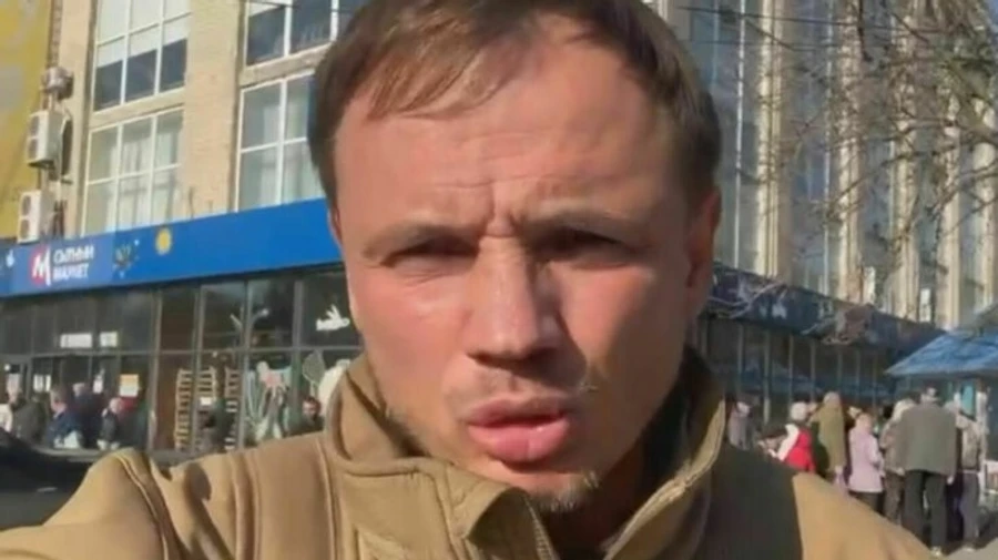 Оккупанты закрыли Херсон на комендантский час и тут же открыли