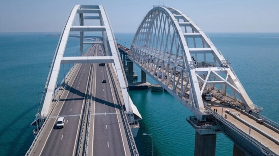 Оккупанты установили КПП перед въездом на Керченский мост в Крыму