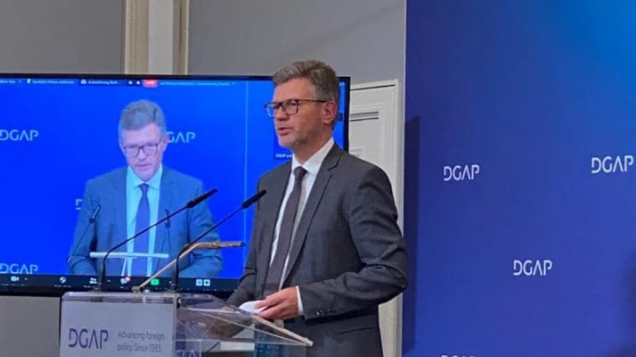 Лише відставки командувача ВМС Німеччини недостатньо – український дипломат