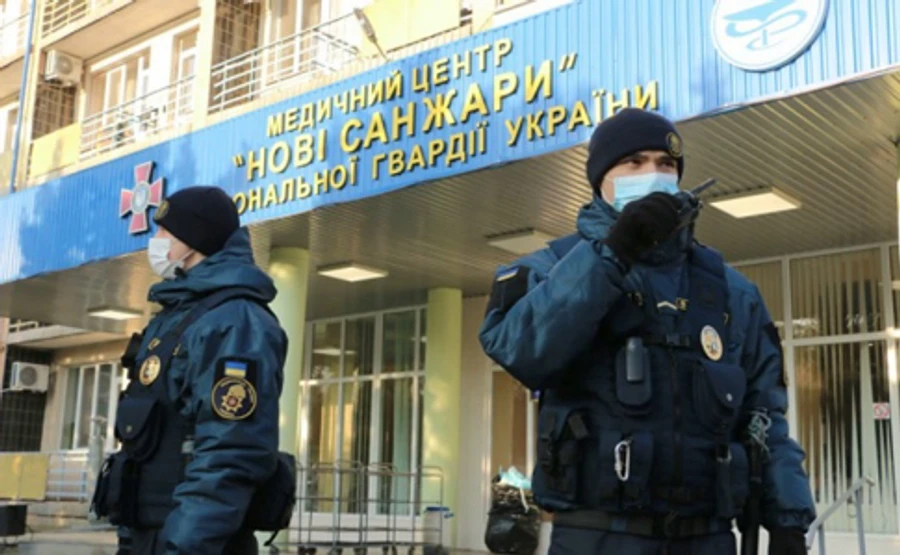 Половина евакуйованих з Уханя ще не пройшли тест на коронавірус - РНБО