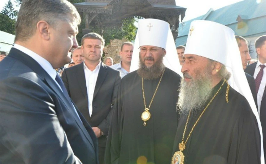 У Порошенка заперечили, що він був іподияконом УПЦ МП