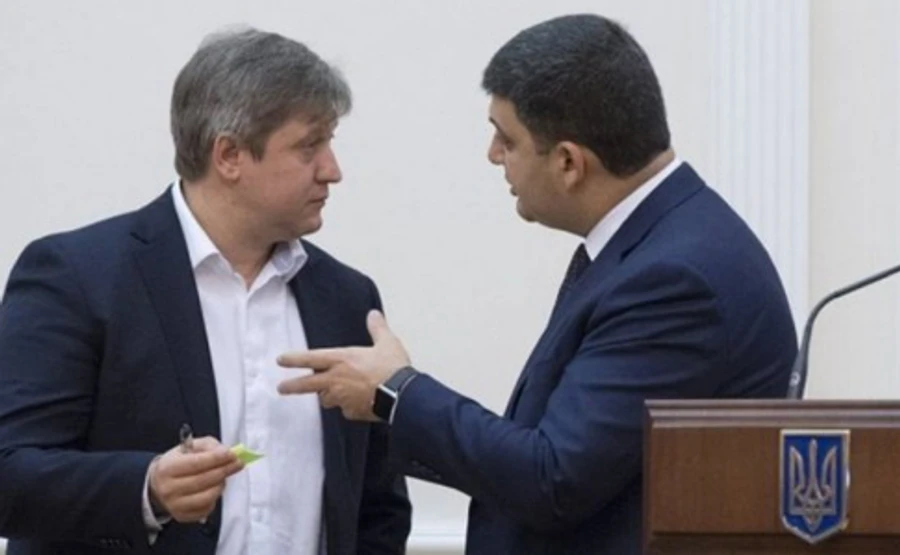 На Кабмине Данилюк поссорился с Гройсманом