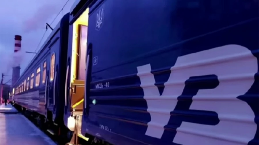 Укрзализныця перестроит маршруты в прифронтовые города из-за атак РФ