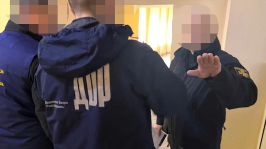 Почти 20 млн грн за непригодные квартиры: на Буковине разоблачена схема с жильем для спасателей