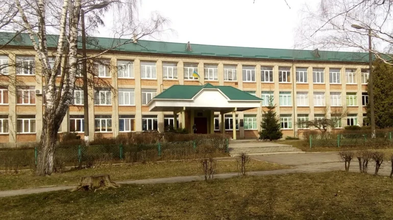 Навчання учнів у неофіційному 10-му класі: Держслужба якості освіти розповіла про виявлені порушення