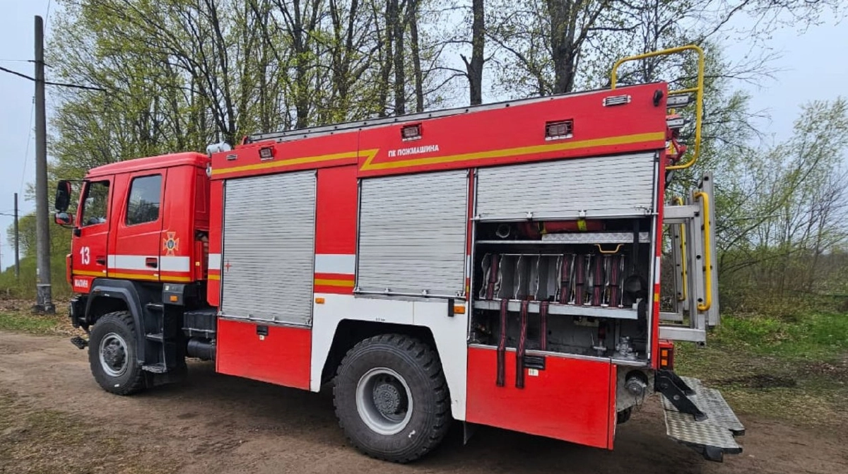 Explosions heard in Konotop as Russian attack damages houses and hospital, transport halted