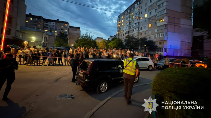 У Тернополі група людей напала на військових ТЦК: один із них у лікарні