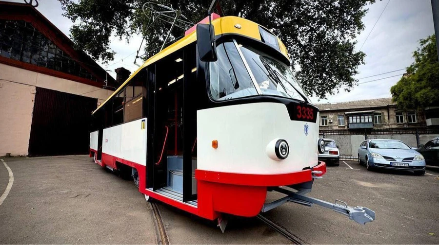 Electric-powered public transport out of service in Odesa after Russian attack