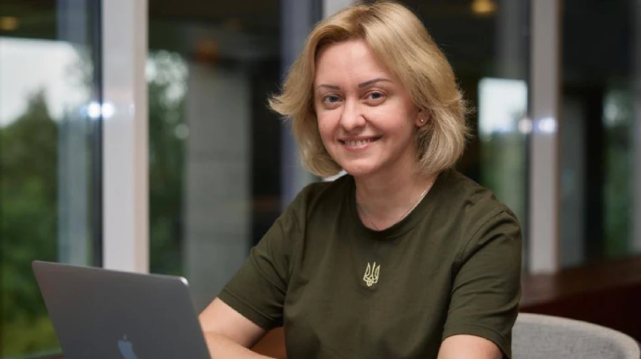 У Раді склала присягу нова нардепка від Слуги народу