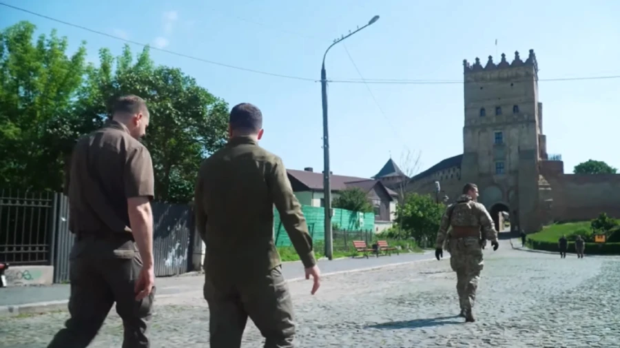 Zelenskyy holds meeting at Lubart's Castle, discusses northern border