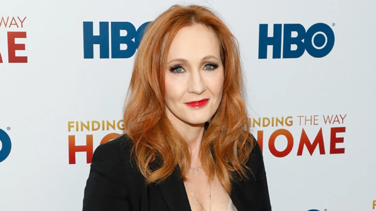 Роулінг відповіла Путіну: не йому, вбивці, займатися критикою заходу  