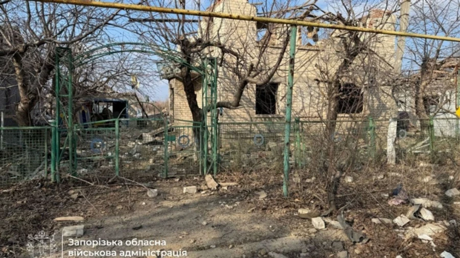 Россияне обстреляли Запорожскую область – повредили дачи и ЛЭП