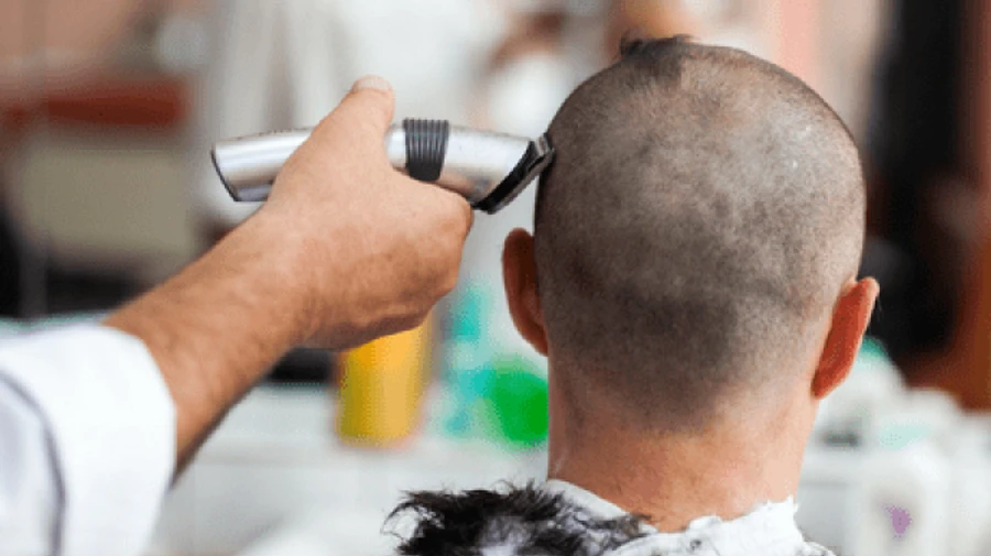 У Туркменистані чиновників змусили поголити голови