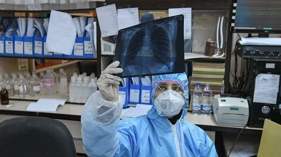 Коронавірус: в Україні 2476 нових заражень та 30 смертей