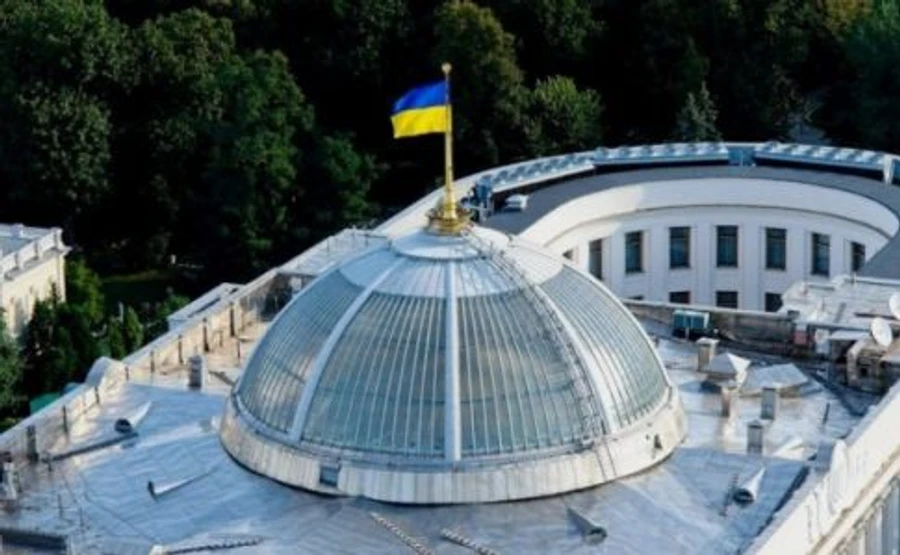 Партія Вакарчука нарощує міць, а партія Порошенка втрачає рейтинг