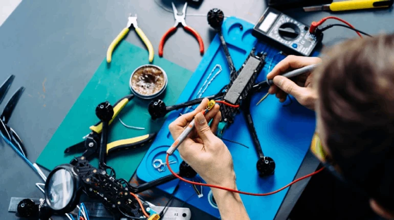 Тысяча разных дронов и еще миллион на подходе. Почему Украине нужно бороться с зоопарком вооружений?