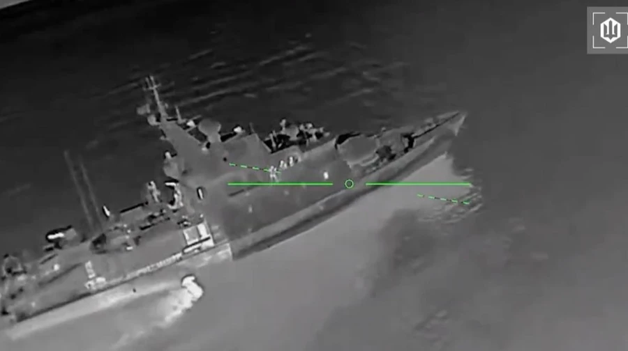СБС уразили російський прикордонний корабель Світляк та комплекс Панцир у Криму