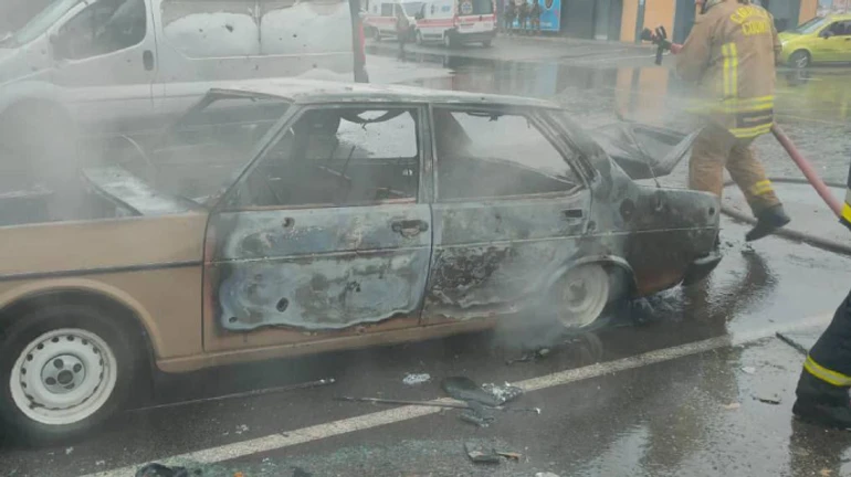 Russian forces hit Kherson, killing 3 people