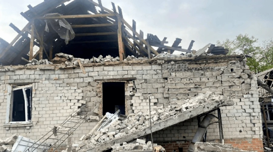 Russia launches 2 missiles on Dnipro: 1 shot down by Ukrainian air defence, fragments injure a woman