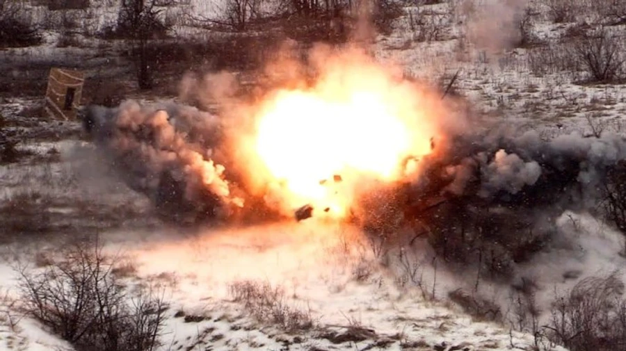 Боевики целый час обстреливали Станицу Луганскую, травмировали бойца