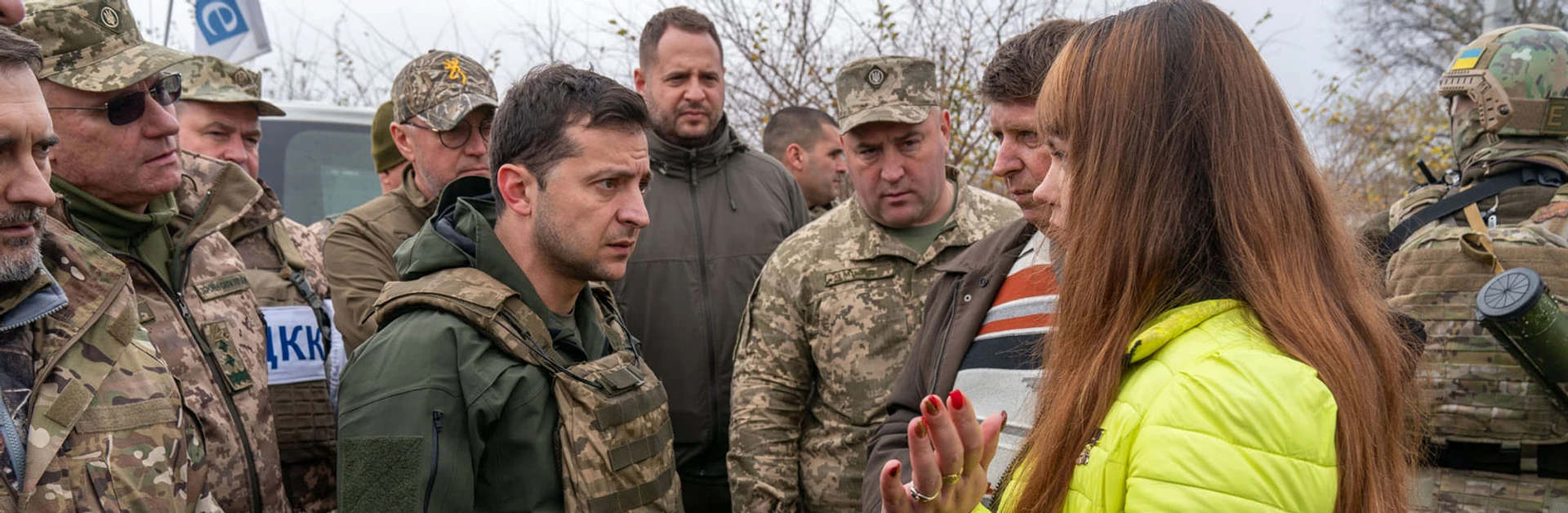 Підкоритись суспільним бажанням. Що Зеленський робитиме з Донбасом