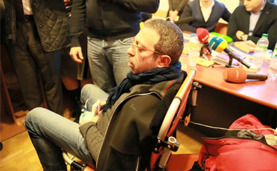 Судья разрешил снова доставить Корбана на заседание