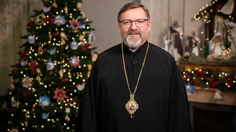 Когда вокруг тьма, пусть свет Рождества внутри нас, станет еще ярче