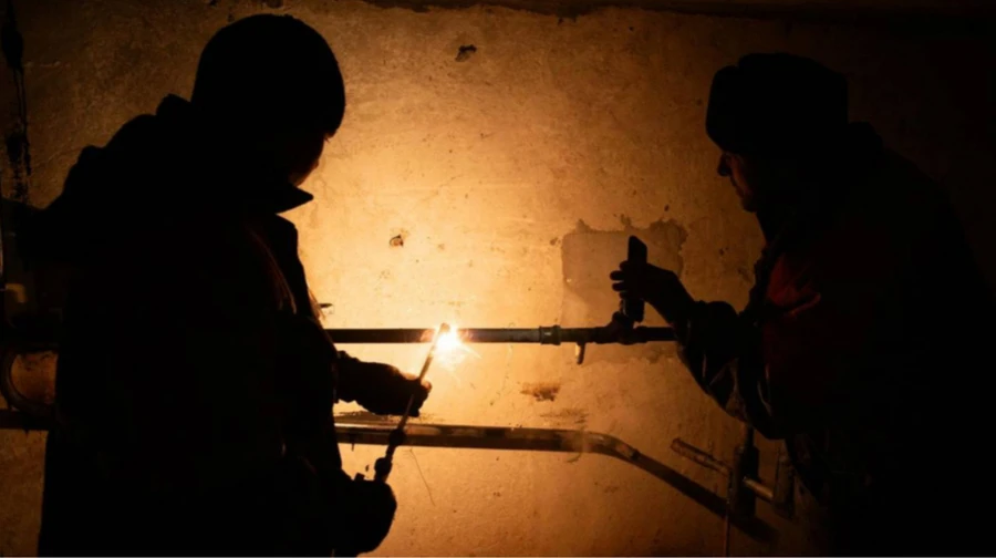 Kyiv combined heating and power plant stops again after new Russian strike, district head proposes alternatives