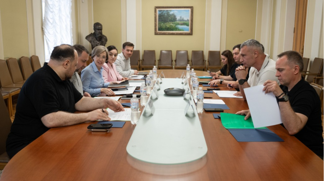 У Зеленського вже готують рішення для встановлення пам’ятника Мазепі на місці Леніна У Зеленського вже готують рішення для встановлення пам’ятника Мазепі на місці Леніна