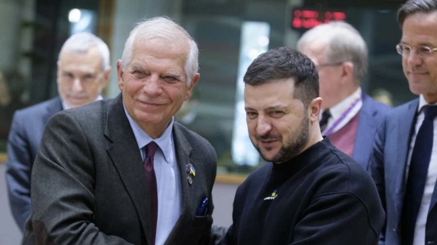 Zelenskyy asks EU Foreign Affairs chief for ammunition, drones and air defence systems – video