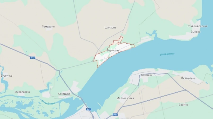 Россияне с беспилотника сбросили взрывчатку возле гуманитарного штаба в Бериславе: ранили женщину