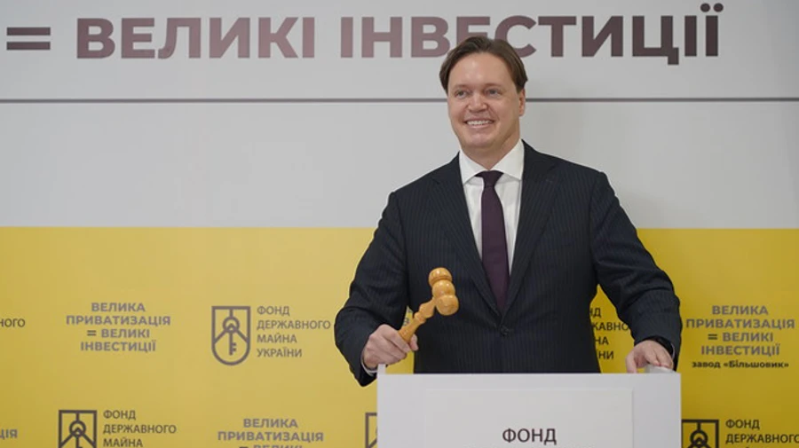 Разыскиваемый экс-глава Фонда госимущества Сенниченко зарегистрировал фирму в Испании – УП