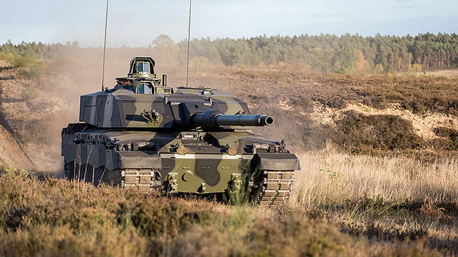 British Defence Ministry explains how tanks will help Ukraine and shows their capabilities