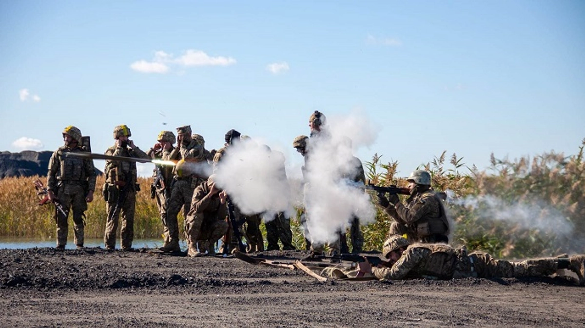 Ukrainian Armed Forces destroy 3 Russian command posts and hit 4 air ...