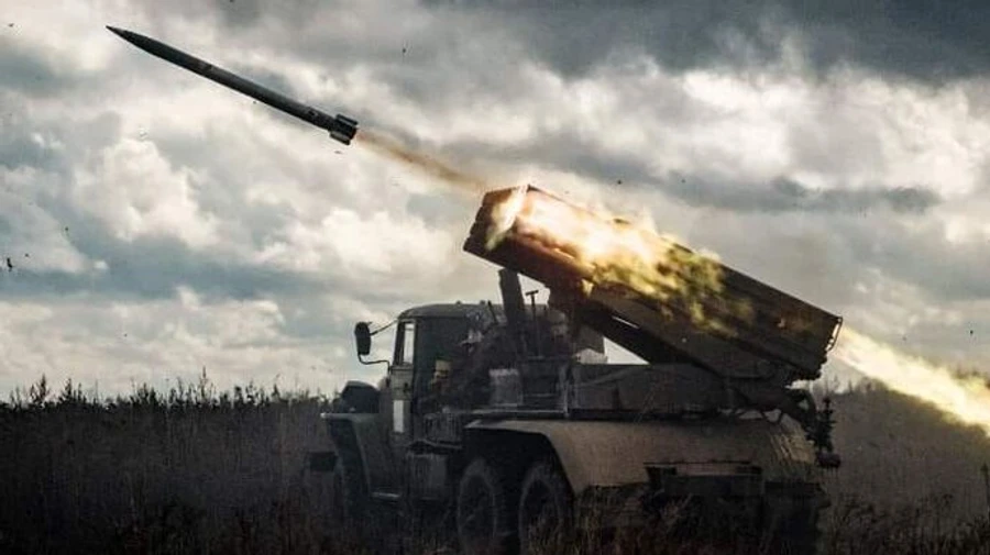 Armed Forces of Ukraine repel attacks near 5 settlements, hit 12 clusters of invaders – General Staff