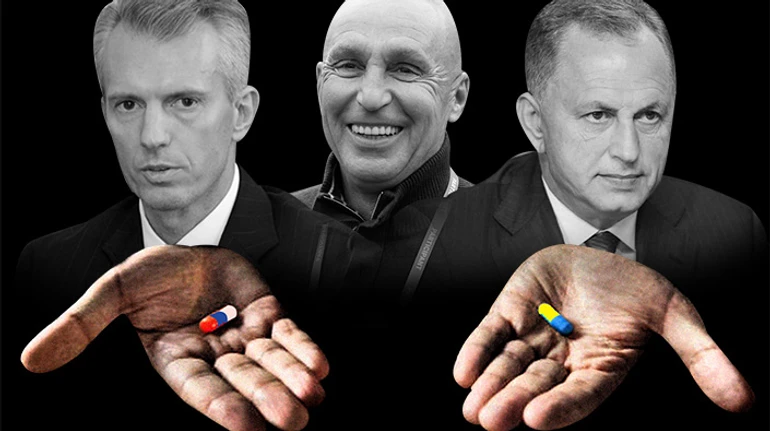 Добрый вечер. Мы из Украины. И из России