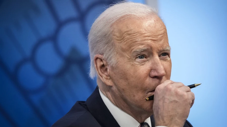 Байден поговорил с Зеленским, готовит встречу G7 и санкции