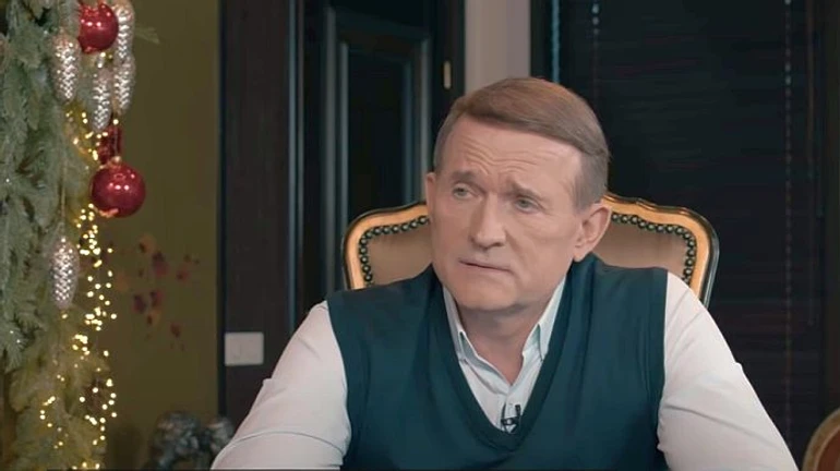 Медведчук пожалівся, що його доньці анулювали візу для навчання у Швейцарії