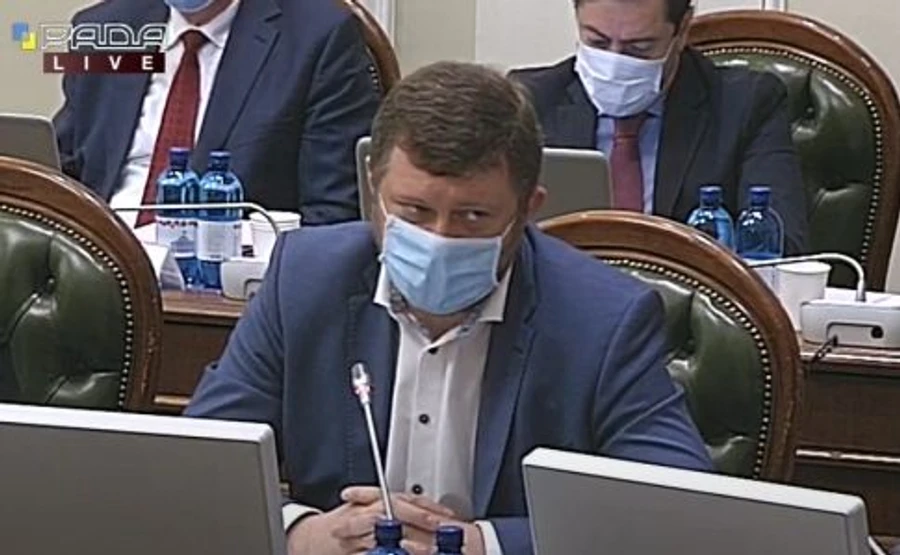 Слуга народа хочет, чтобы Рада перешла в похожий на пленарной режим