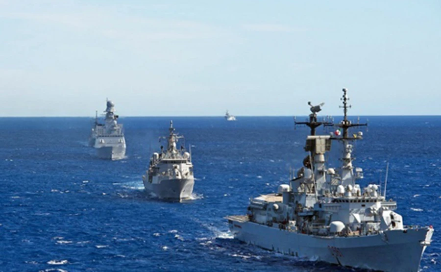 НАТО увеличивает присутствие в регионе Черного моря и следит за действиями РФ